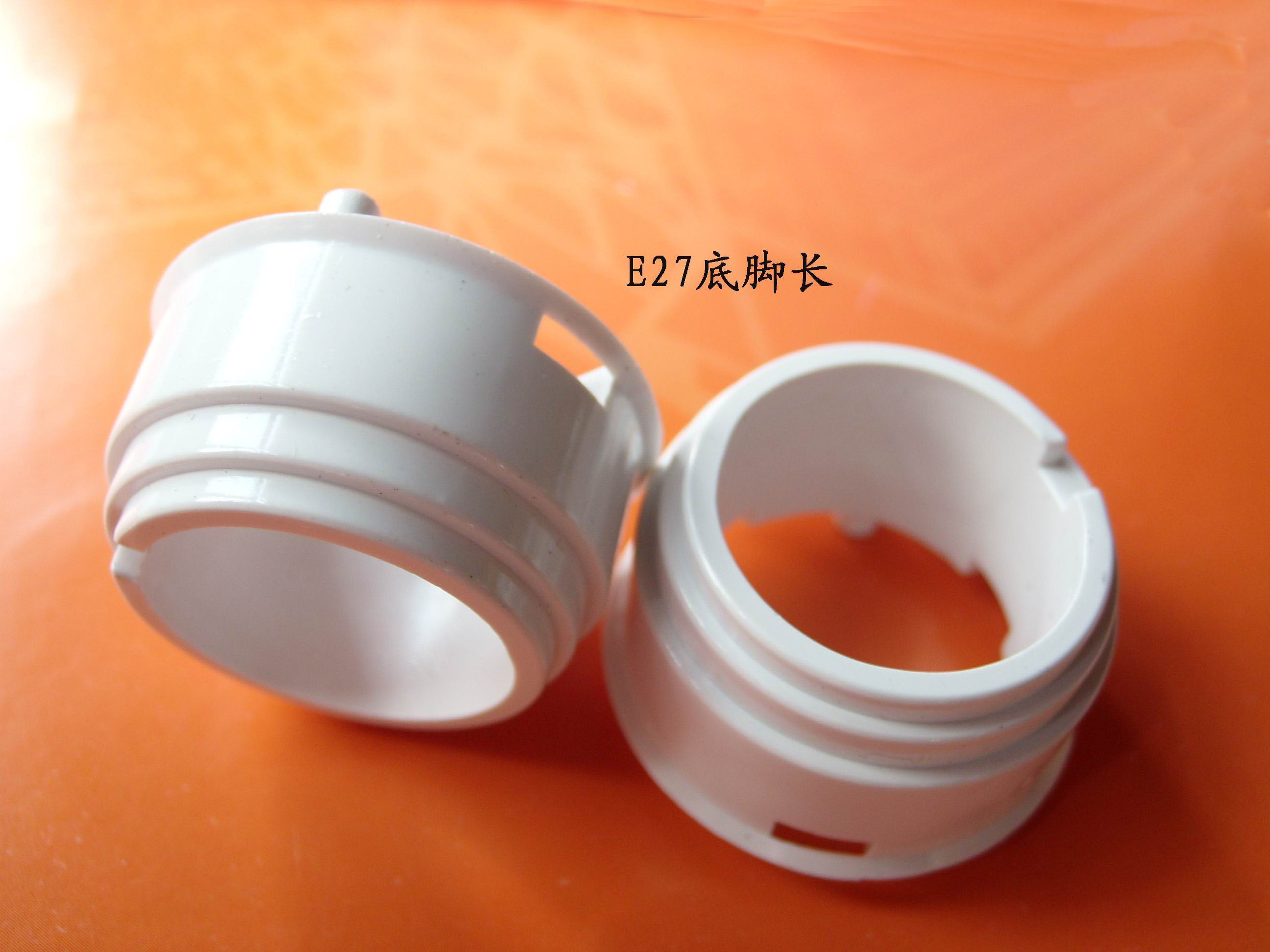 旭錦供應(yīng)塑膠支架，燈頭