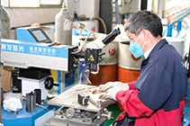 中山旭錦注塑模具-工模車間激光焊加工 中山旭錦注塑模具-工模車間激光焊加工